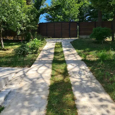 Vila Private With Swimming Pool M&e