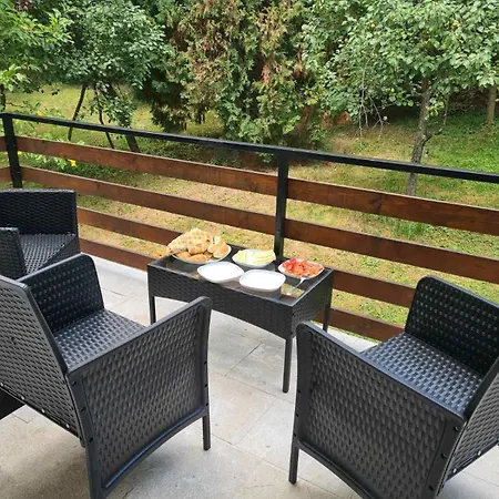 Private With Swimming Pool M&e Villa *