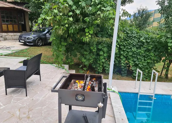 Private With Swimming Pool M&e * Koselji